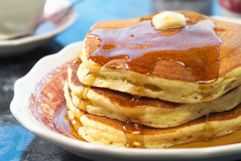 Whole Wheat Banana Nut Pancakes